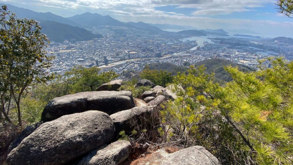 日浦山地獄岩手前-宮川まどか-1024x576