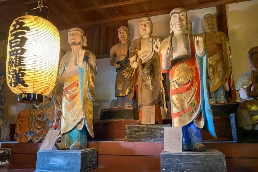 T5 Jizo ji Temple 500 rakan and lantern