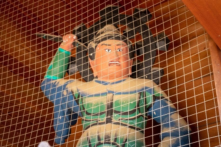 T5 Jizo ji Temple guardian left