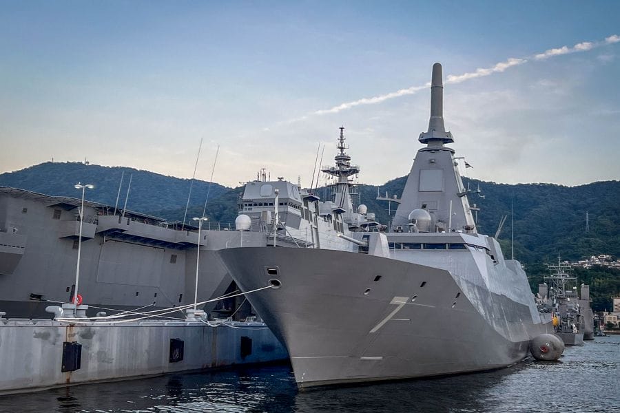 Bunker Supply cruise stealth destroyer