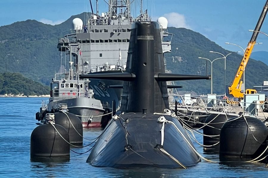 Kure Alley Karasukojima submarine