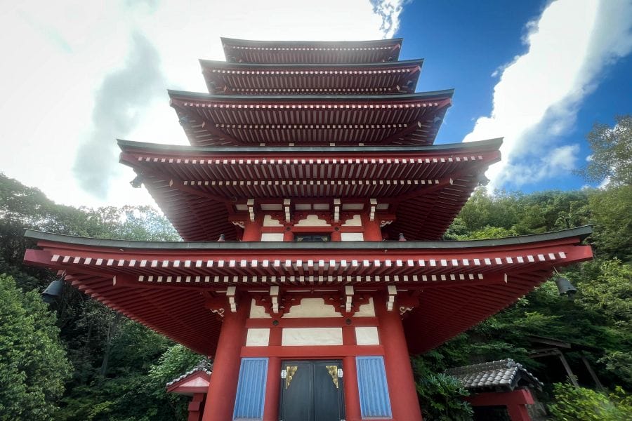 Kure, Mangan-ji Temple pagoda