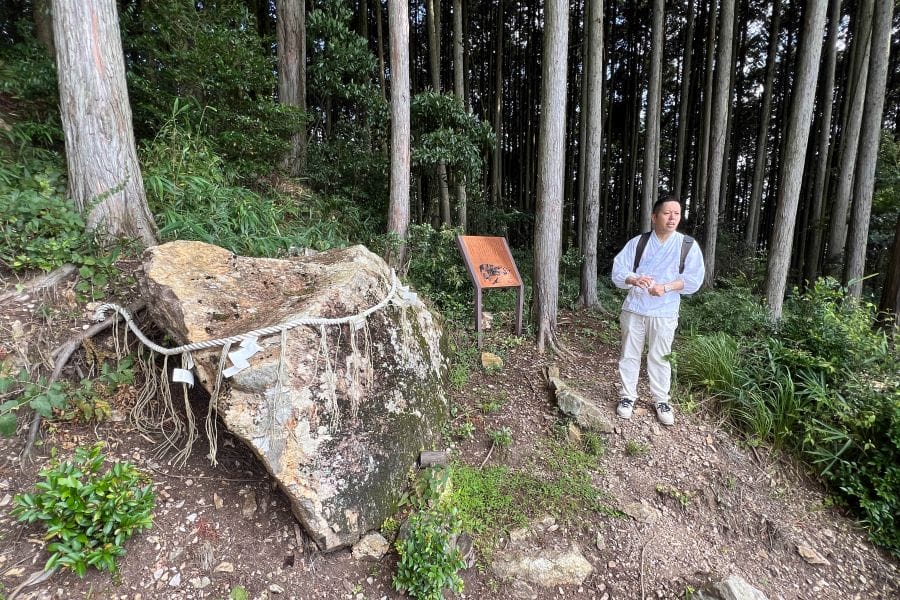 Miyoshi Higumayama Hike Tatari Ishi