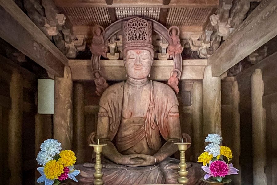 Nata-dera 3-storey pagoda Dainichi Nyorai