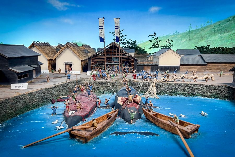Hirado Ikitsuki-jima no Yakata Museum whale flensing diorama