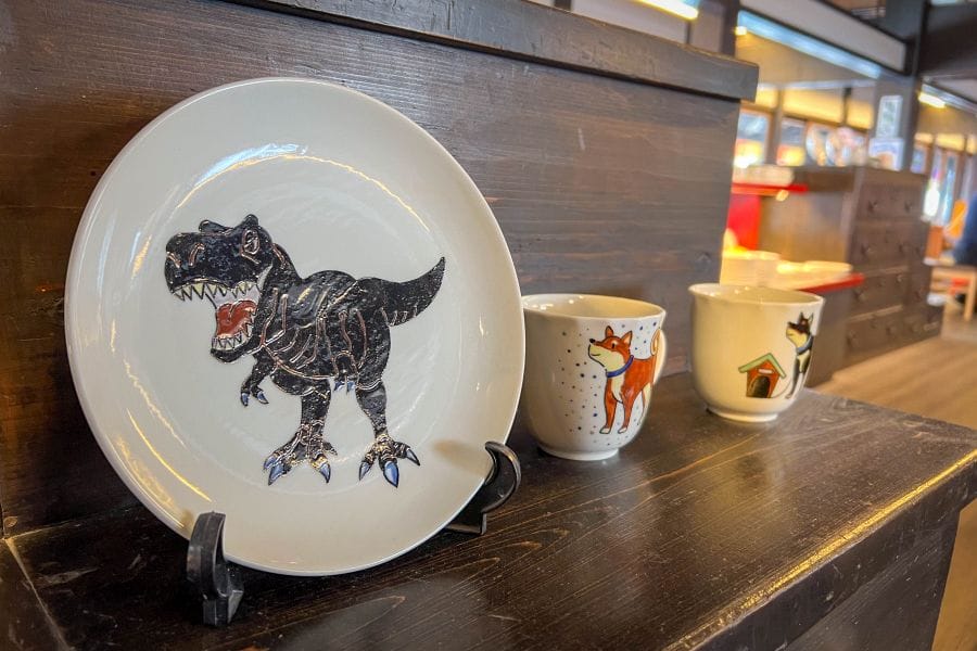 Yunokuni no mori Kutani-yaki T-Rex