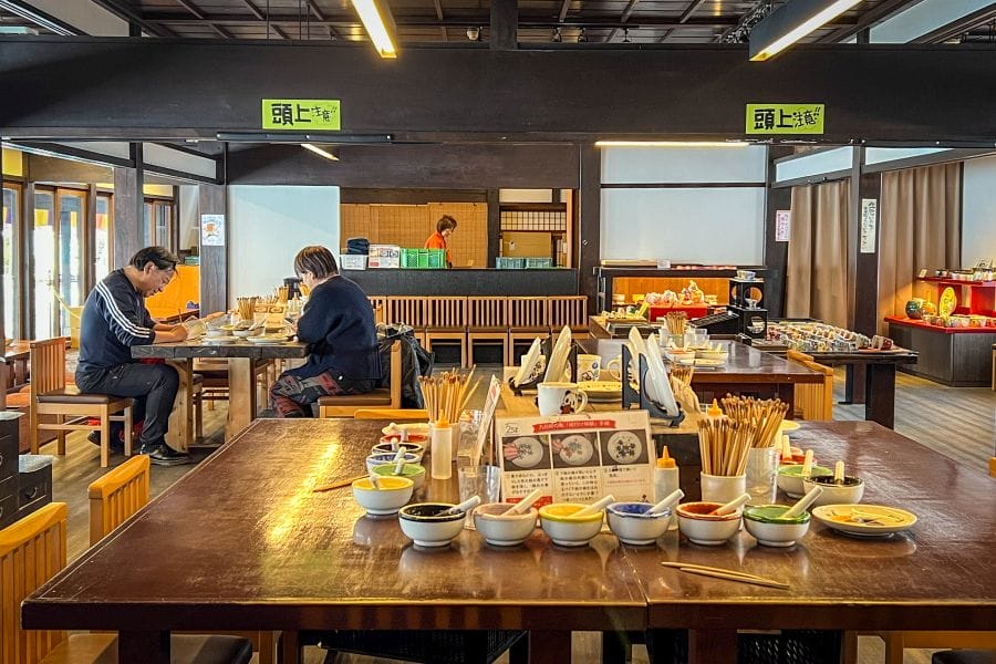 Yunokuni no mori Kutani-yaki workshop