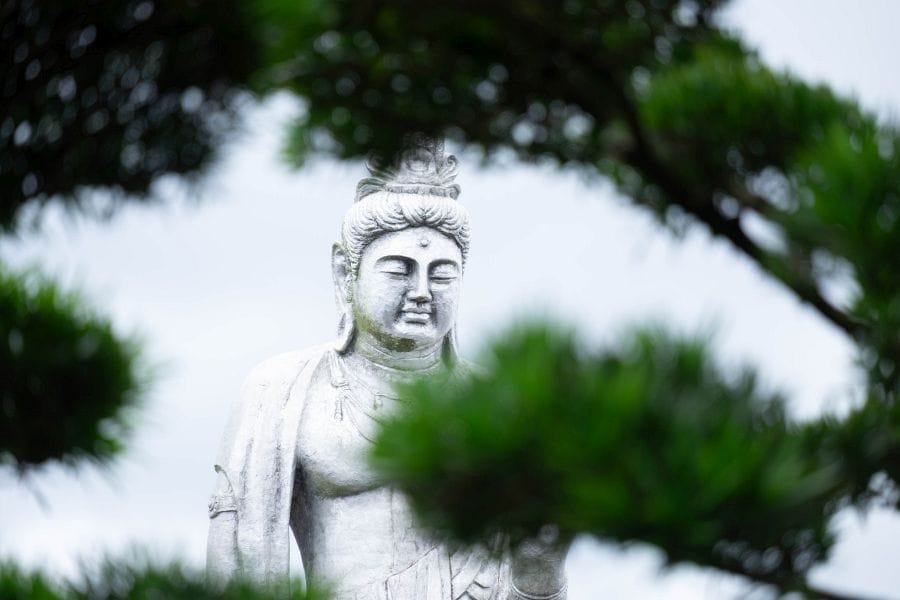 Kuchinotsu Gyokuhoji zen temple Kannon statue