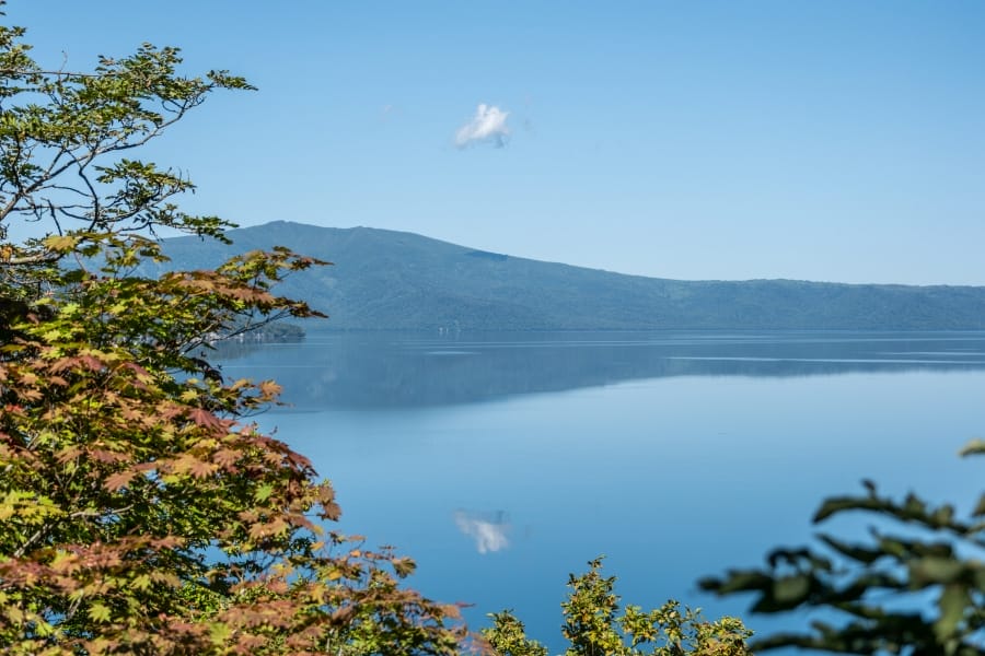 Lake Kussharo little cloud