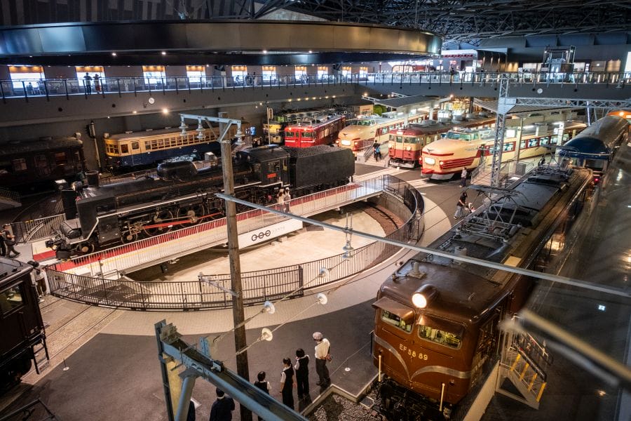 Omiya Railway Museum main hall large engines