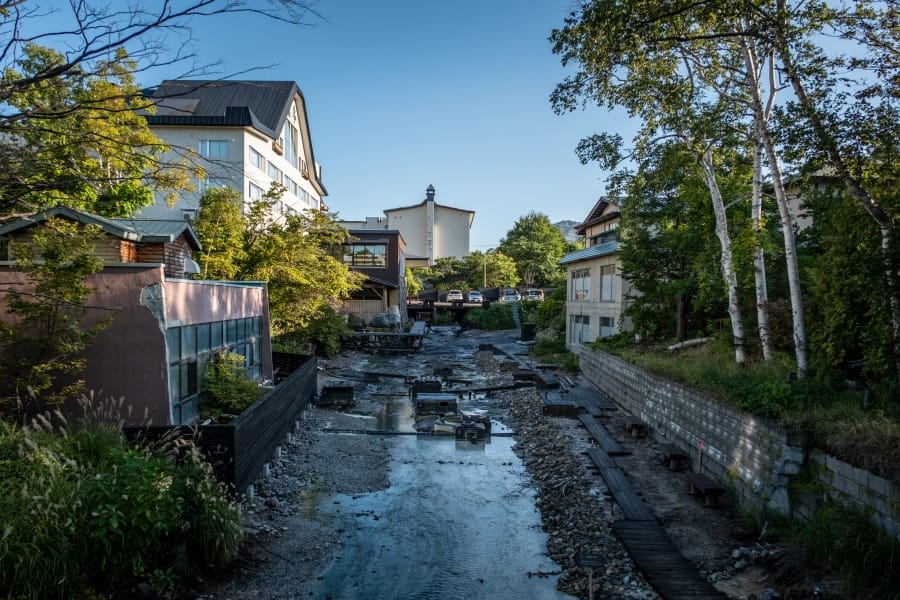 Kawayu Onsen street scenes