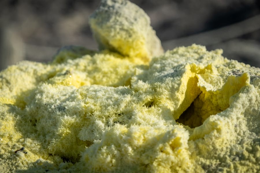 Mt. Io fine sulphur cyrstals