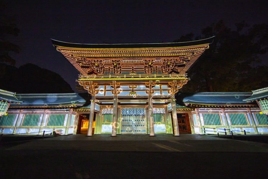 Omiya Hikawa Shrine illumination outline front view
